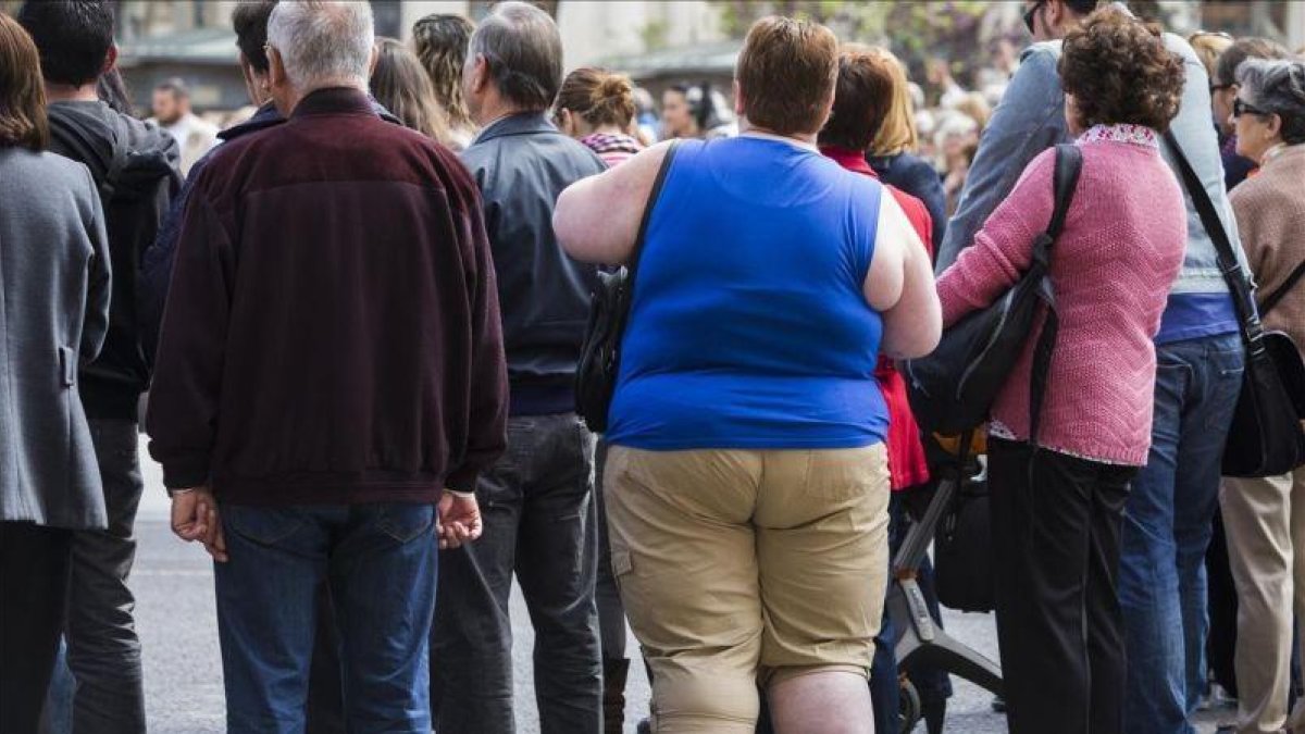 Una mujer con obesidad.
