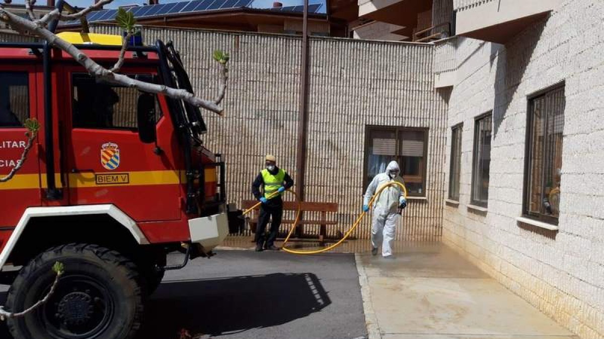 La UME desinfectó ayer la residencia de Mensajeros.