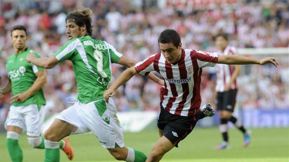 Ander Herrara durante un partido contra el Betis el pasado mes de agosto.