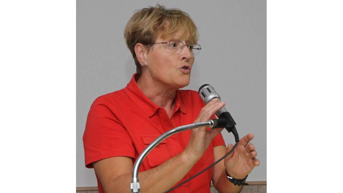 Rita Prada, en una asamblea del PSOE de Ponferrada.