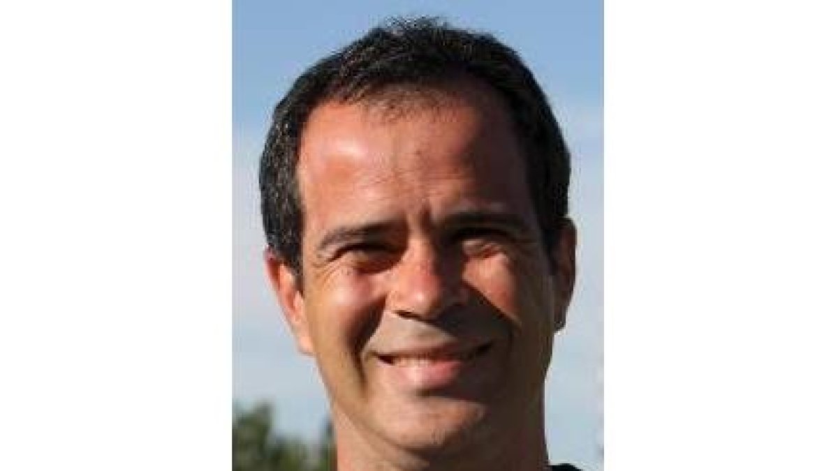 Álvaro Cervera se muestra ilusionado con su equipo