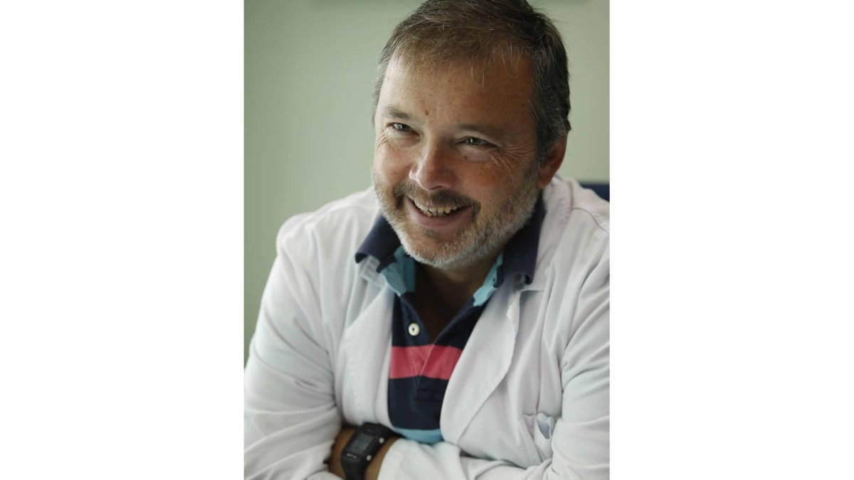 Francisco Luis Rodríguez Fernández, jefe del Servicio de Psiquiatría del Hospital. JESÚS F. SALVADORES