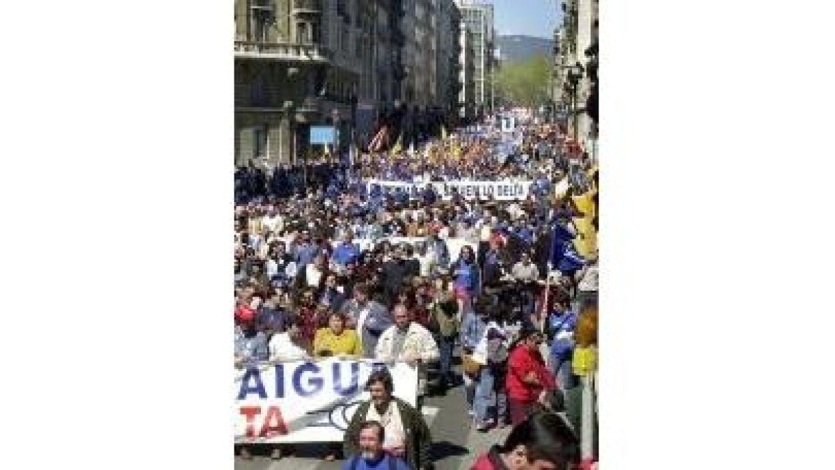 Los manifestantes pidieron una nueva cultura del agua