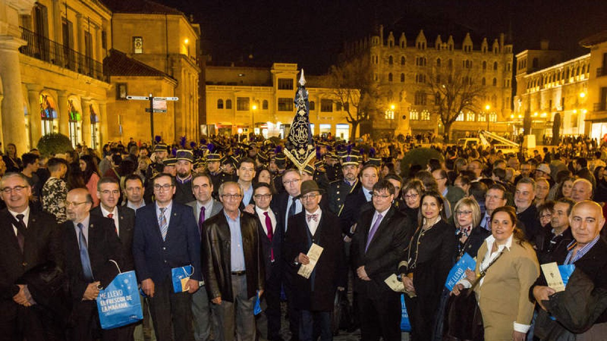 Participantes en la Ruta de los Conventos, anoche en el desarrollo de los actos en la capital. FERNANDO OTERO PERANDONES