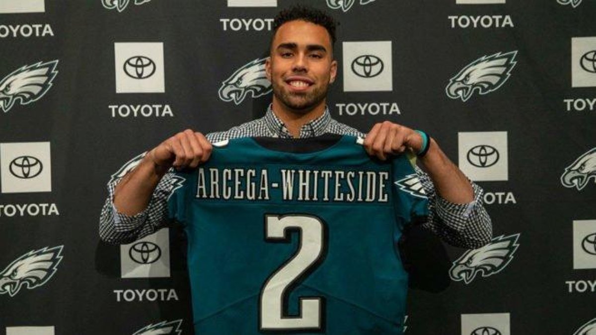 José Joaquín Arcega-Whiteside, elegido en el draft de la NFL para los Philadelphia Eagles.
