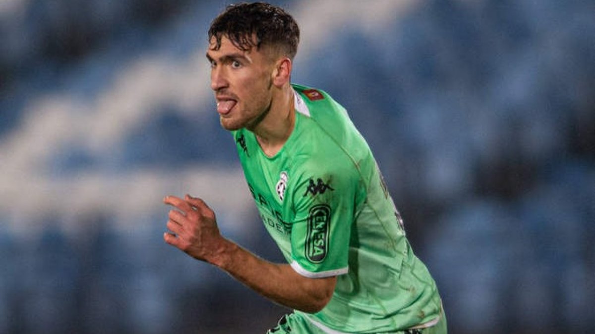 Percan tras anotar el gol del empate al Madrid Castilla. JORGE ROPERO