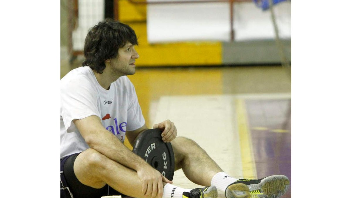 Gonzalo Carou, durante el entrenamiento de ayer.