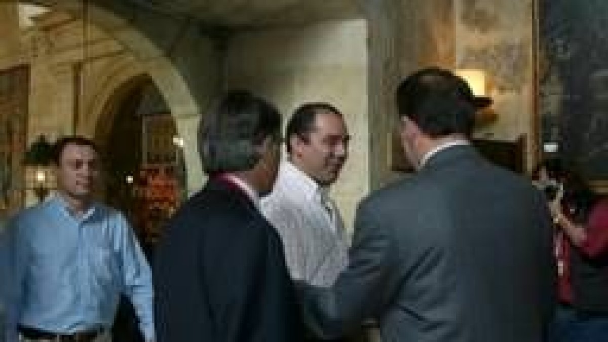 El subdelegado del Gobierno recibió al comité de Enervisa