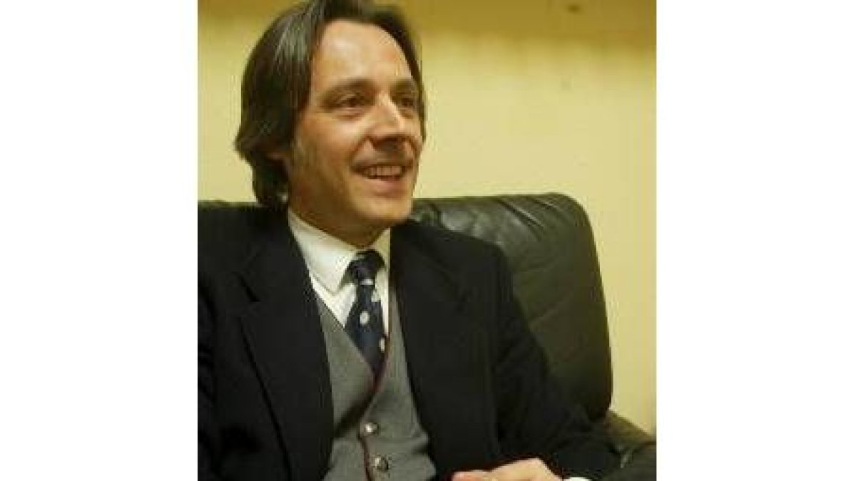 El médico y psicoanalista Luis Salvador López Herrero