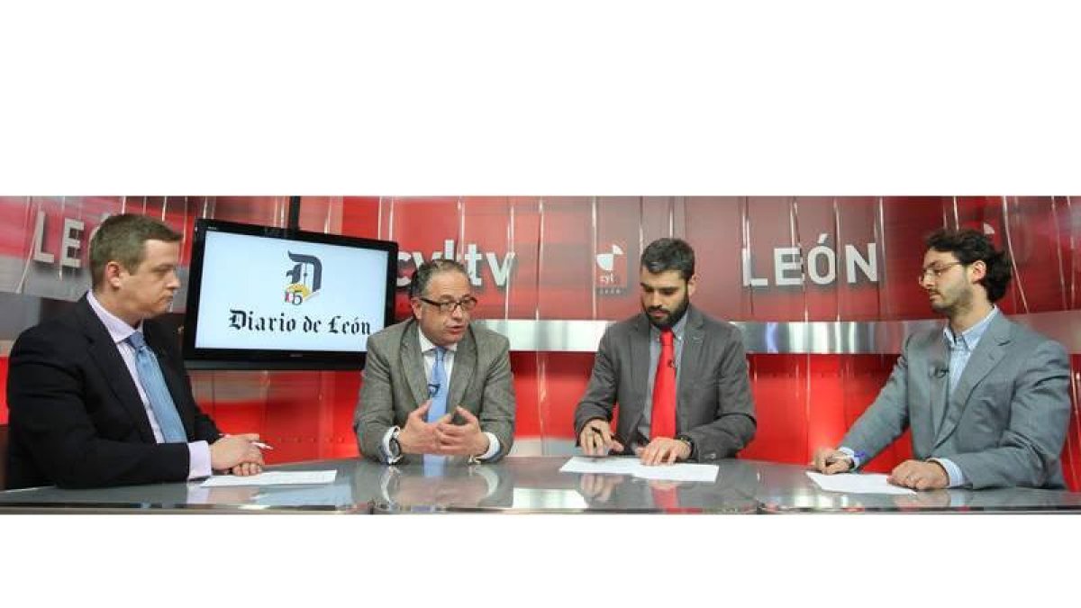 Gavela, Chamorro, Núñez y Álvaro Caballero, en la tertulia
