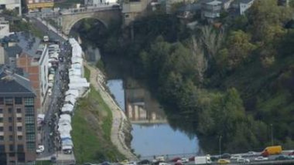 El entorno de la plaza de Abastos y la calleja del Río es una de las obras del plan anticrisis para