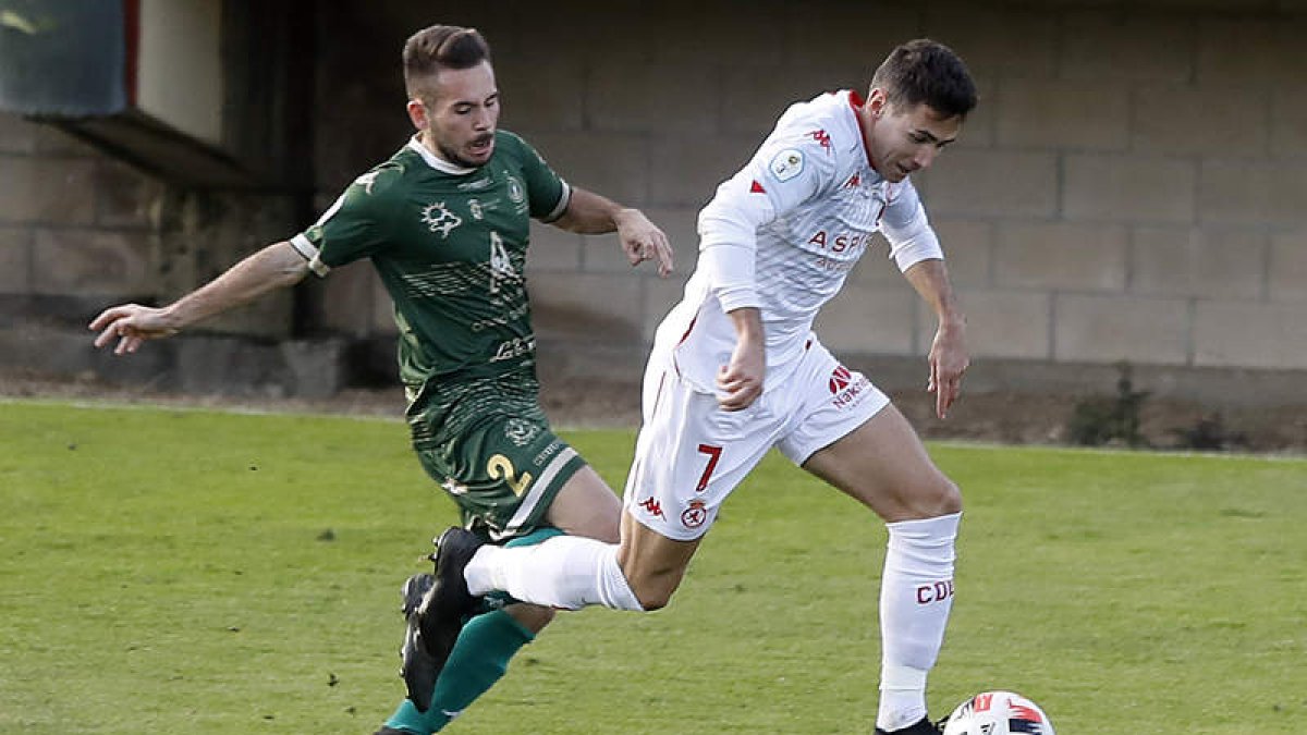 Maragatos y culturalistas lucharán por una plaza de ascenso directo a la Segunda RFEF. MARCIANO PÉREZ