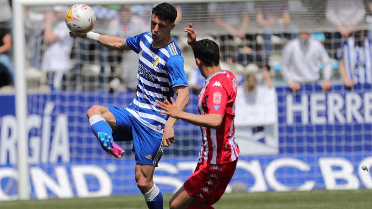 Lugo y Deportiva se verán las caras el 16 de julio en Foz en partido de pretemporada. L. DE LA MATA