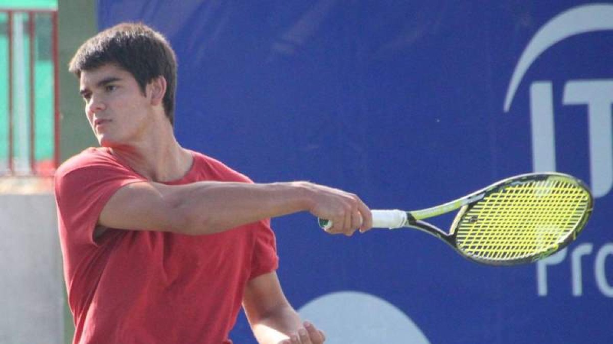 Blanco Guadalupe sigue con paso firme en el mundo del tenis. DL