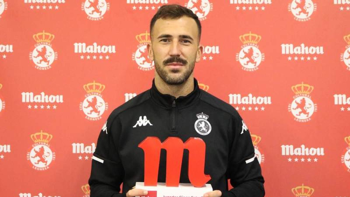 Dioni Villalba fue elegido jugador cinco estrellas de la Cultural del mes de octubre. DL