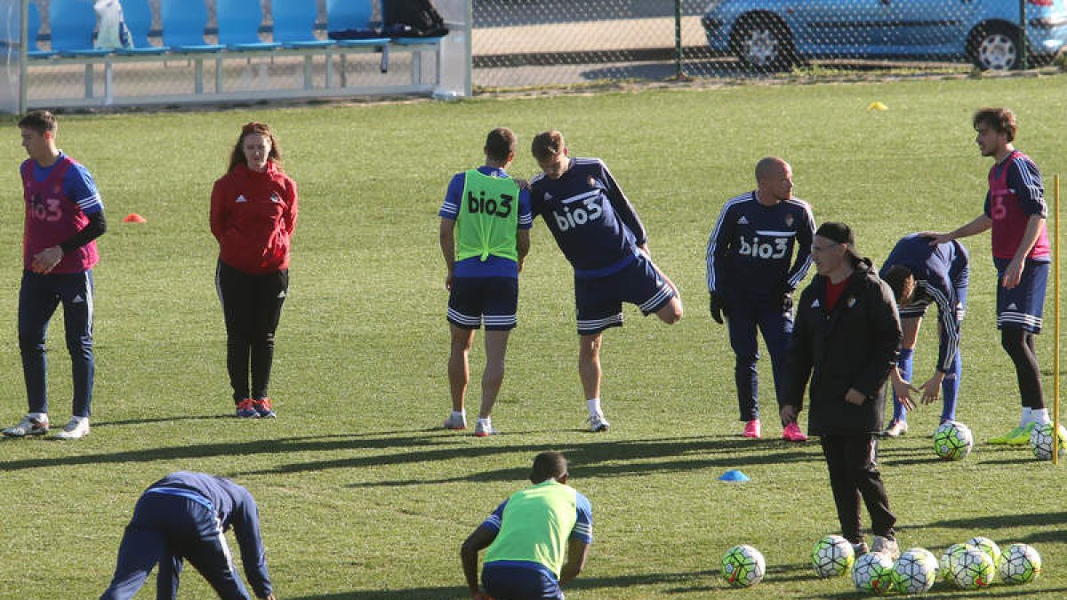 Fabri convocó a todos jugadores disponibles para el partido de esta tarde. L. DE LA MATA