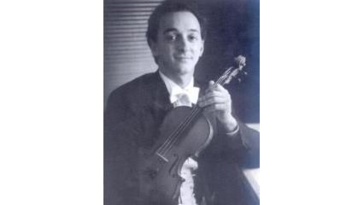 Massimo Spadano conducirá esta noche a la Sinfónica de Galicia
