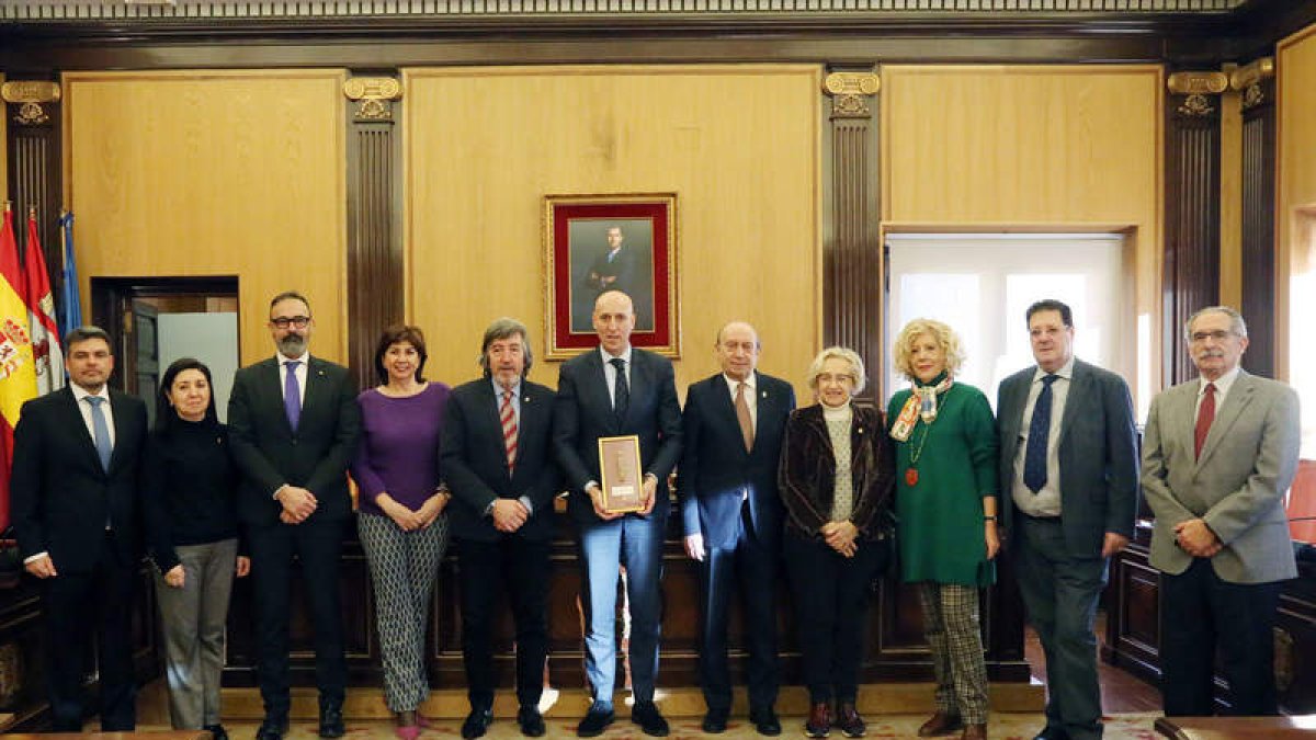 DL