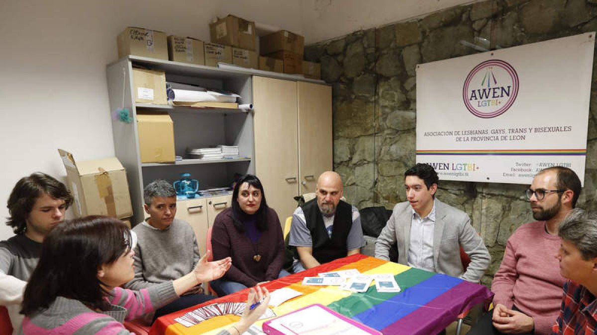 Miembros del colectivo Awen LGTBI+. JESÚS F. SALVADORES