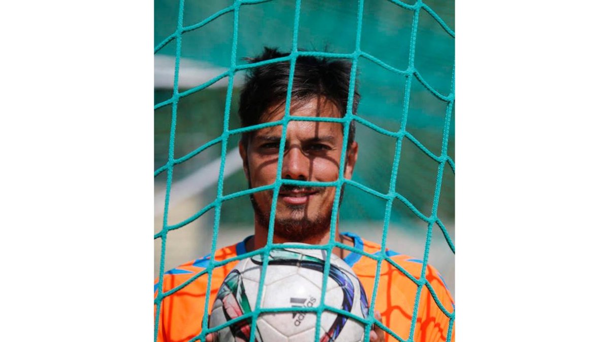 El entrenador Rubén de la Barrera ha llevado a la Cultural a batir registros históricos. JESÚS F. SALVADORES