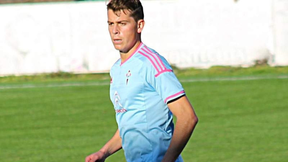 El centrocampista Javi Rey, cuando militaba en el Celta. LA TRIBUNA DE SALAMANCA