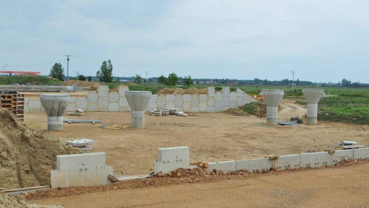 Imagen de las obras que se ejecutan sobre el yacimiento. DL