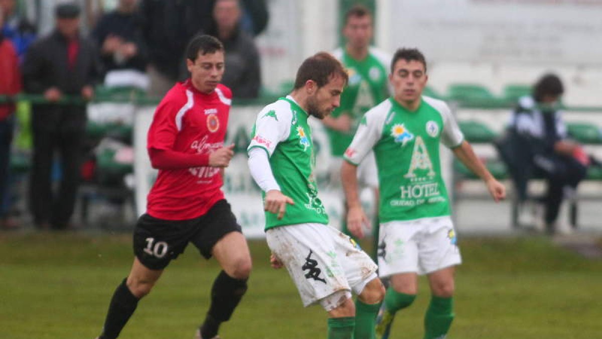 El Atlético Astorga conquistó una importante victoria frente al filial del Valladolid.