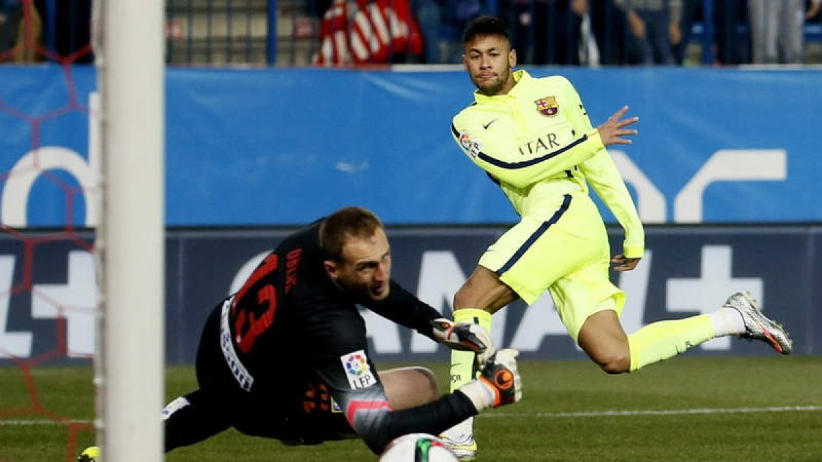 El Barça funciona ahora como un reloj, pero el equipo sigue sin llenar el campo