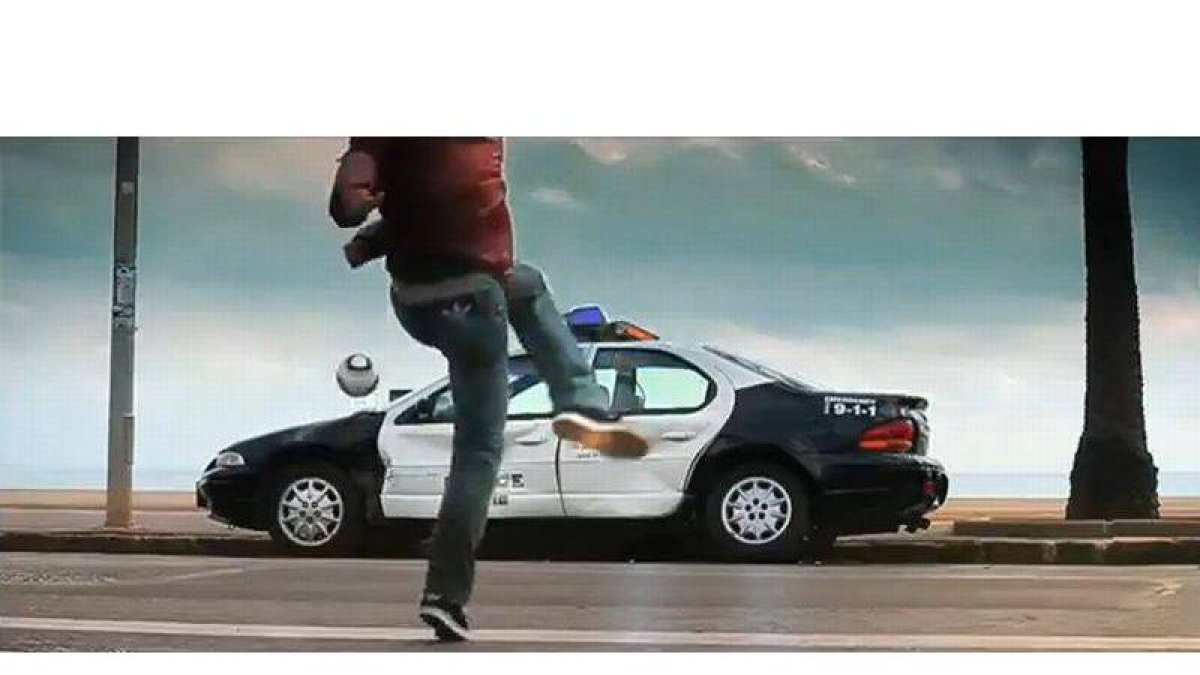 El vídeo publicitario que David Villa rodó para el vídeojuego 'Need for speed'