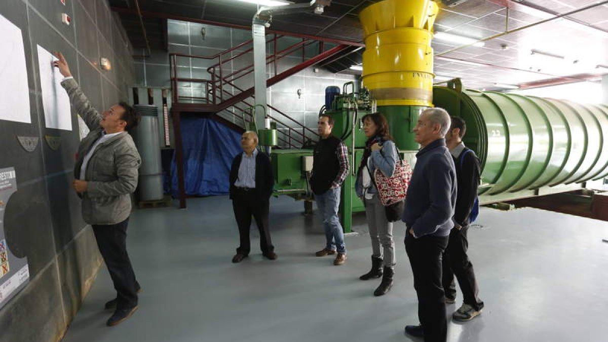 Los responsables de la planta explicaron su funcionamiento.