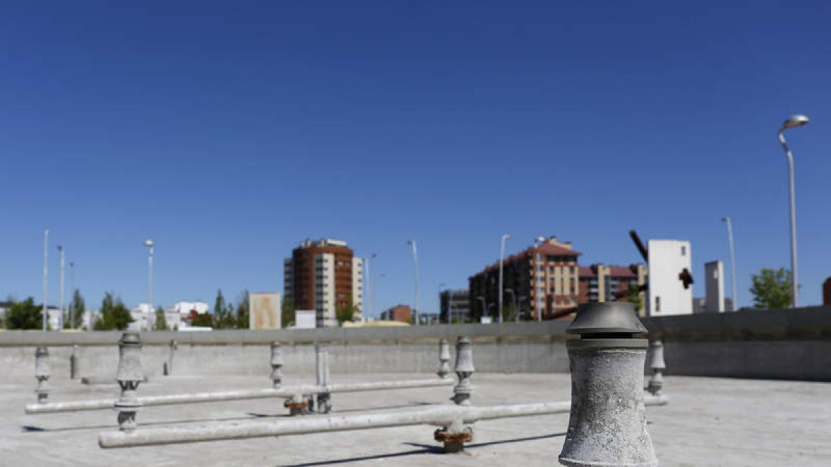 Los motores de las fuentes de La Lastra no funcionan desde primeros de este año. FERNANDO OTERO
