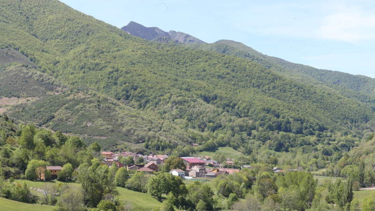 Vista de Posada de Valdeón, en la vertiente leonesa. MARCIANO