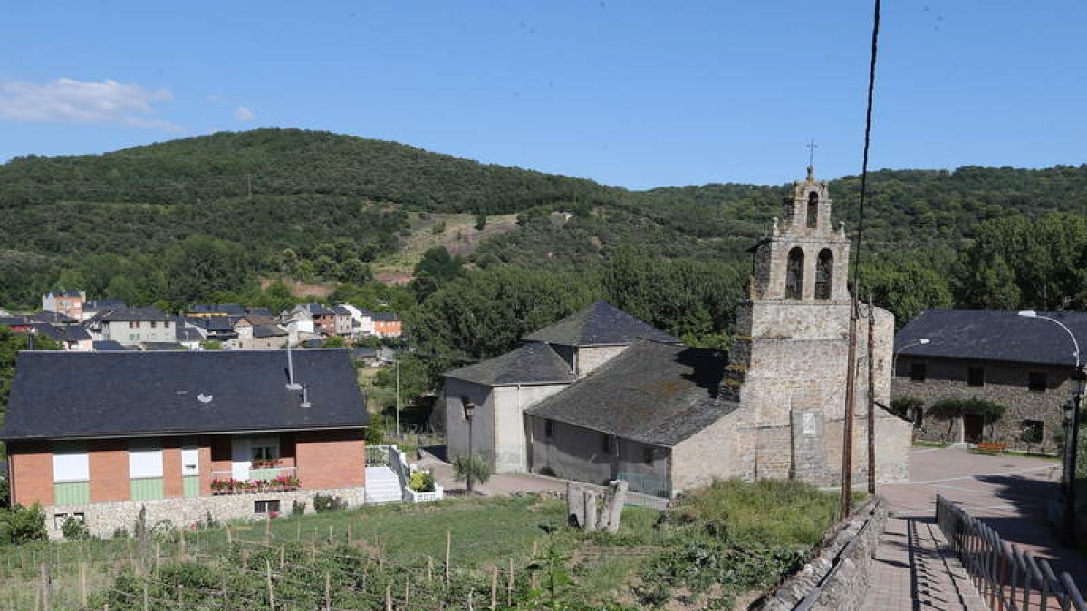 Toreno pasó de ser una villa eminentemente agrícola y ganadera hasta los años 1918-19 a vivir toda una revolución industrial merced a la llegada del carbón y la implantación del ferrocarril en todo el valle del Sil.