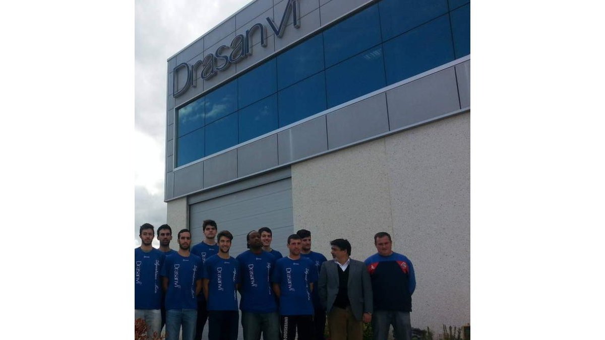 La plantilla de Agustinos Leclerc visitó ayer la empresa Drasanvi.