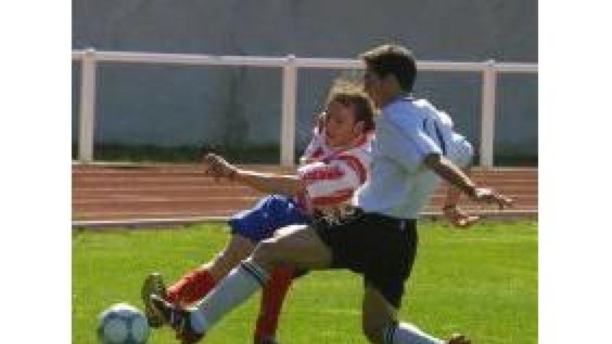 Josines sigue siendo el único que lo tiene claro ante la portería rival