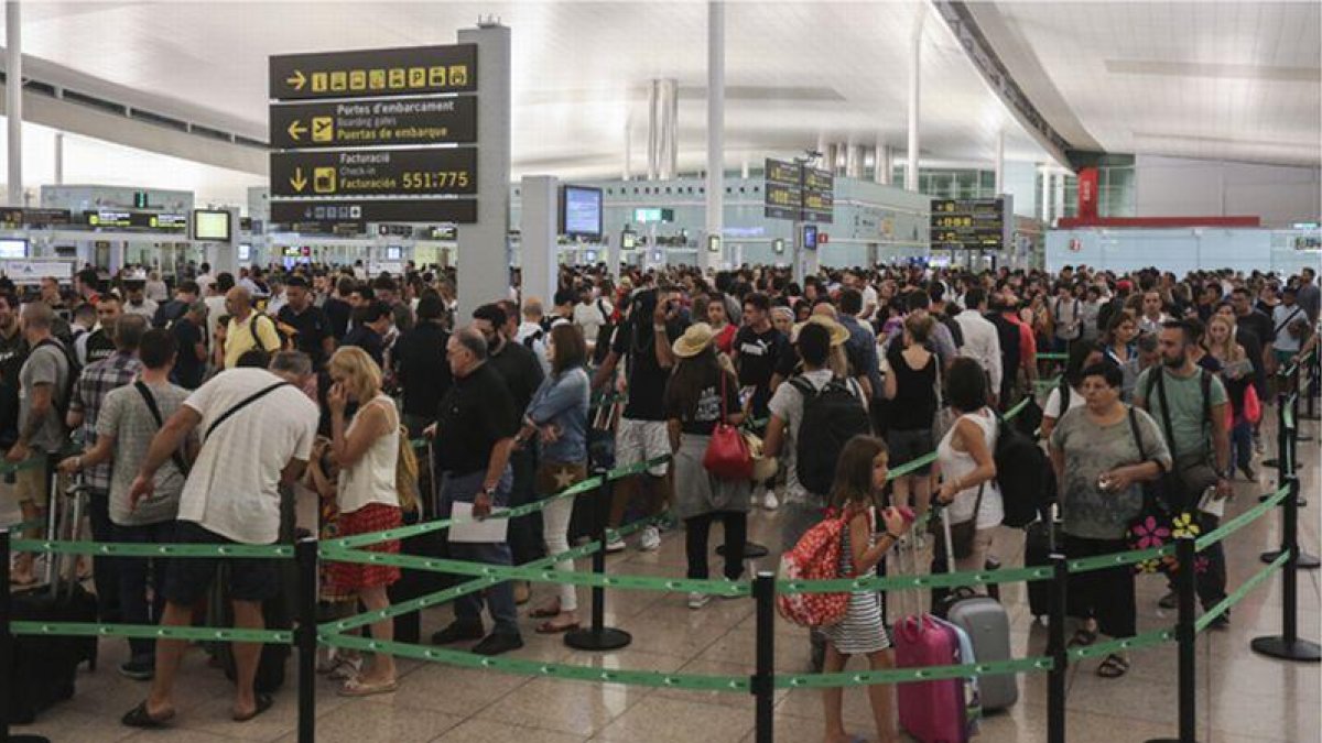Comité de empresa: Lo único que importa son las colas.