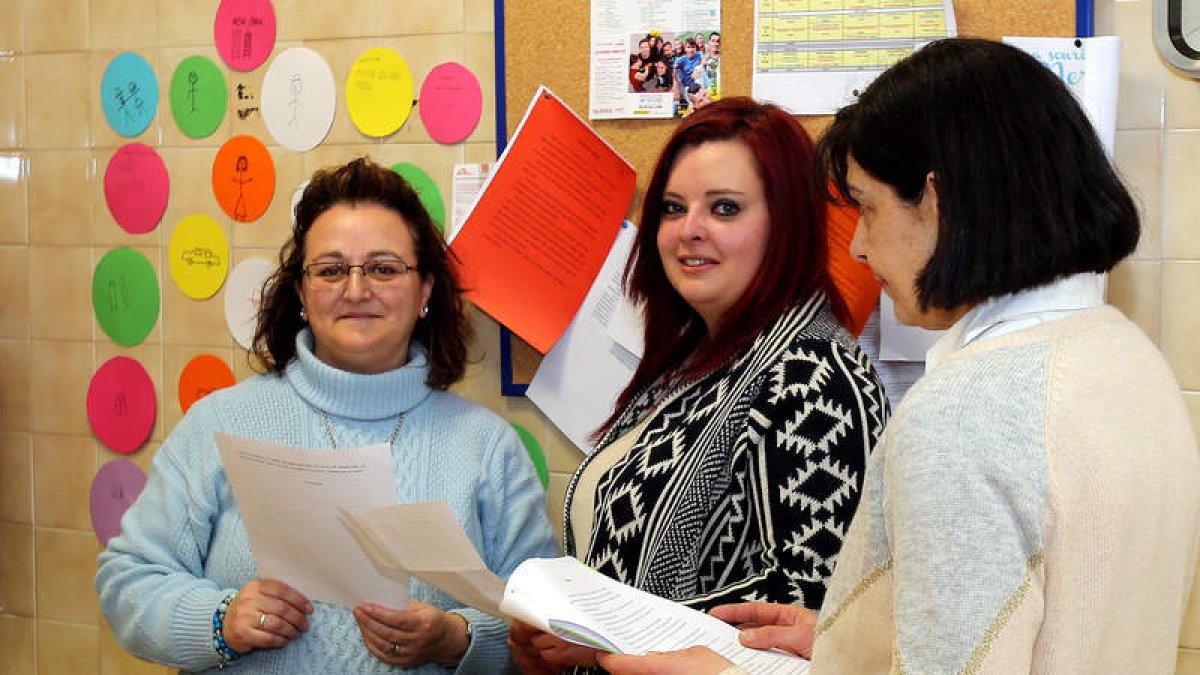 Rosi Álvarez, Miriam Prieto y Mar Veiga, ganadoras del certamen.
