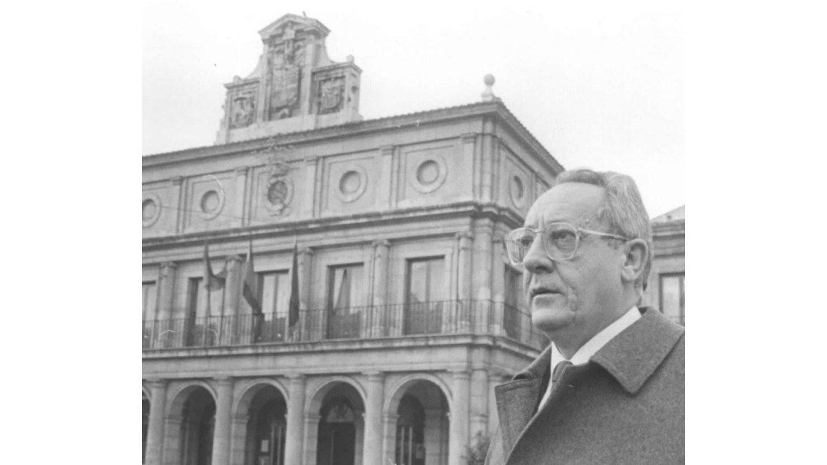 Luis Diego Polo, en foto de archivo, delante del consistorio.