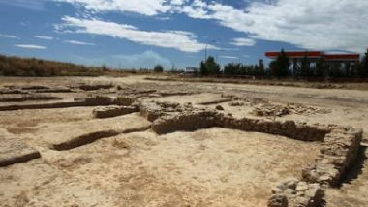 Los restos se encuentran entre Mansilla y Villamoros.