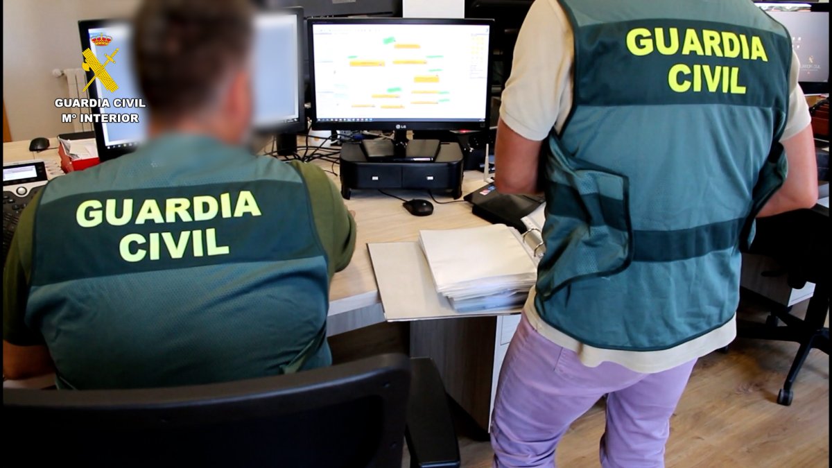 Agentes de la Guardia Civil