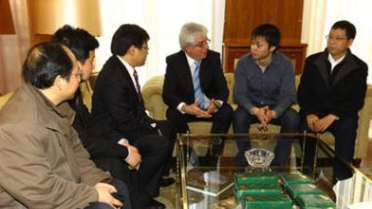 La delegación de Xiantang, clave en la negociación, en su visita a León el mes de marzo.