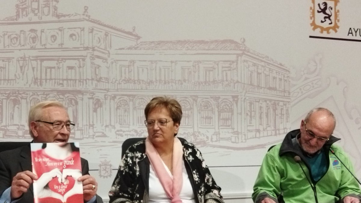 Presentación de la iniciativa de la Hermandad de Donantes de Sangre de León, Fundaspe y Moteros Solidarios. A. G.