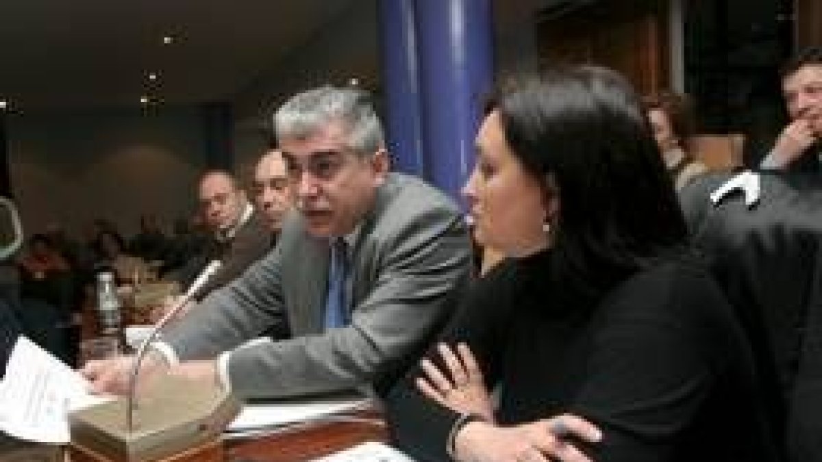 Ordiz, utilizó ayer un tono más comedido que Saavedra en el debate