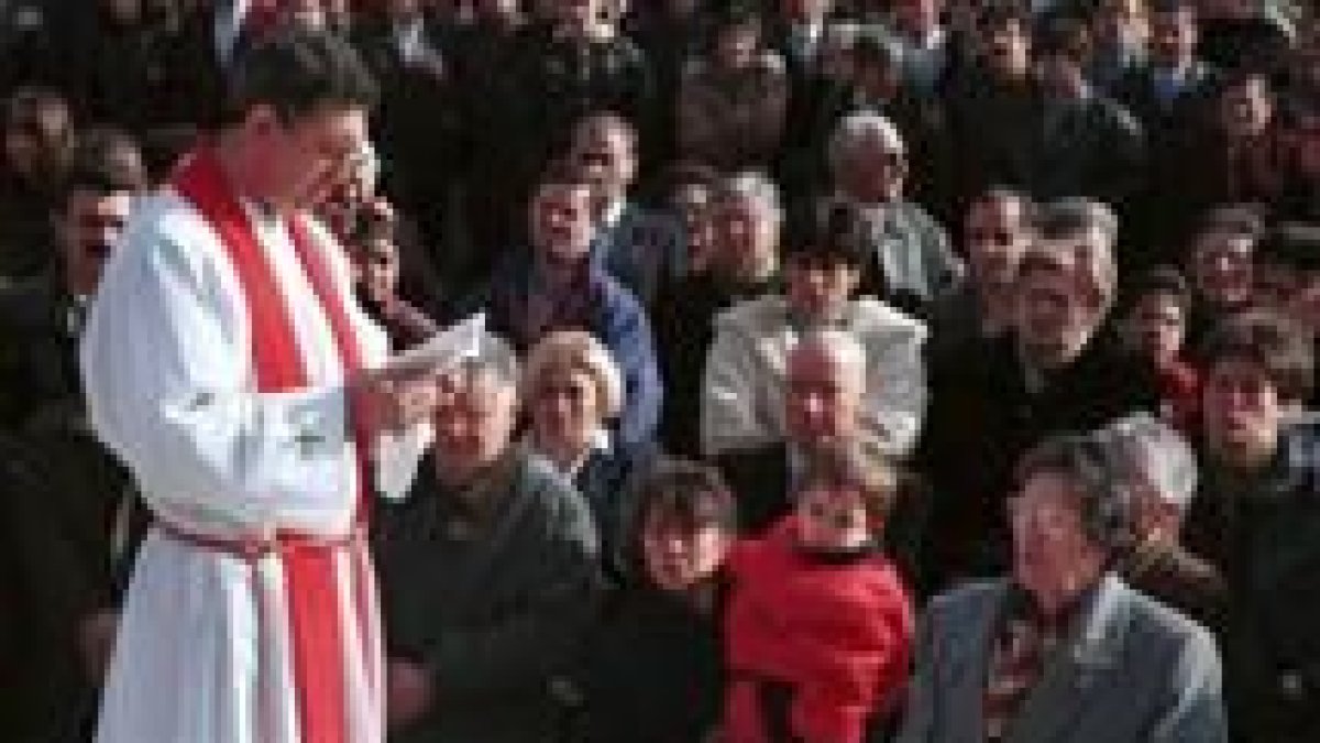 El párroco de Fabero, Máximo Álvarez, es uno de los más comprometidos socialmente de la comarca