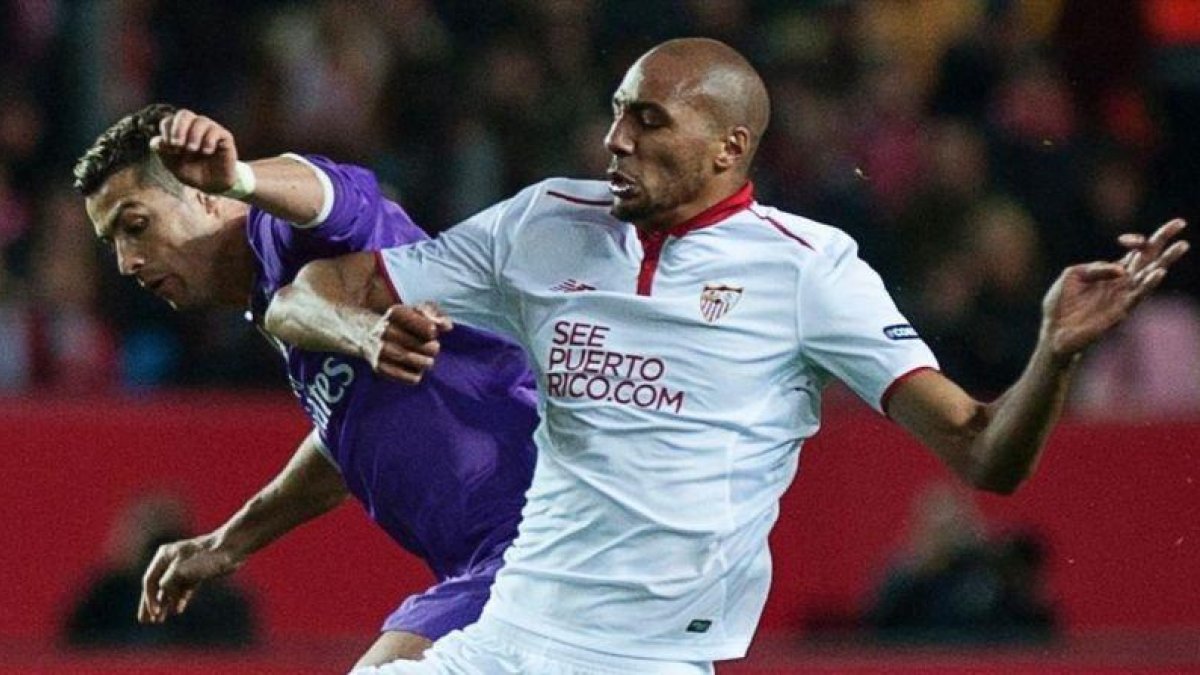 Cristiano Ronaldo y N'Zonzi, este domingo en el Pizjuán.