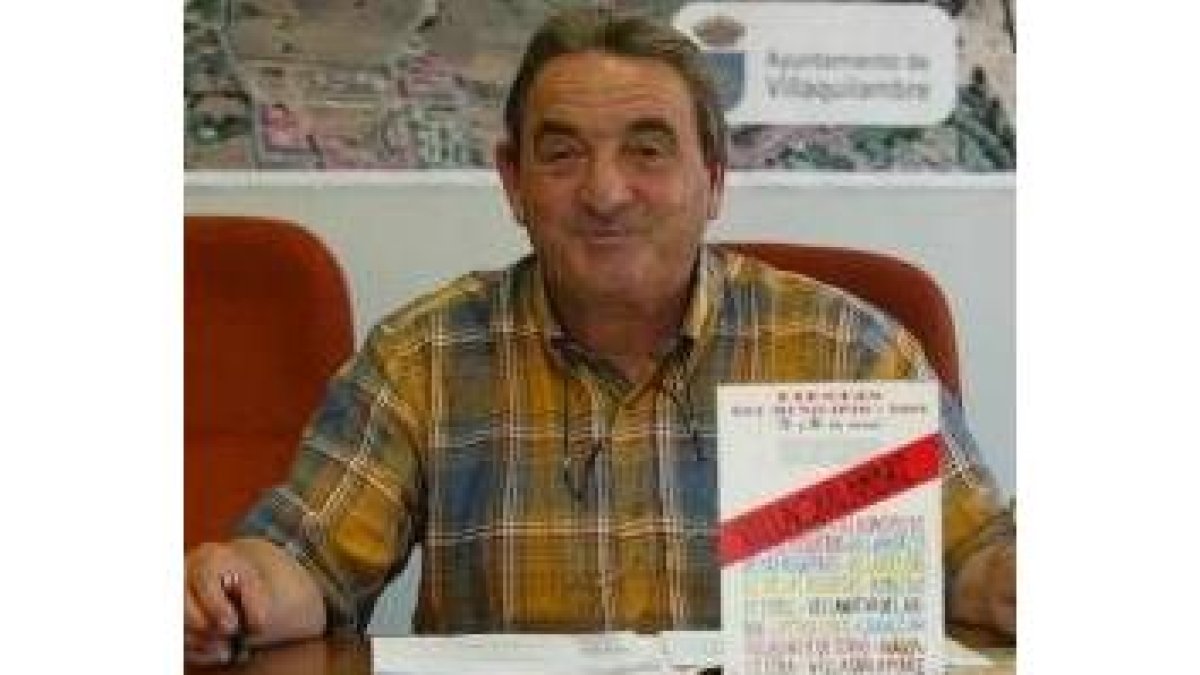 Lorenzo Carro, tras la rueda de prensa en la que se presentaron las Fiestas del Municipio