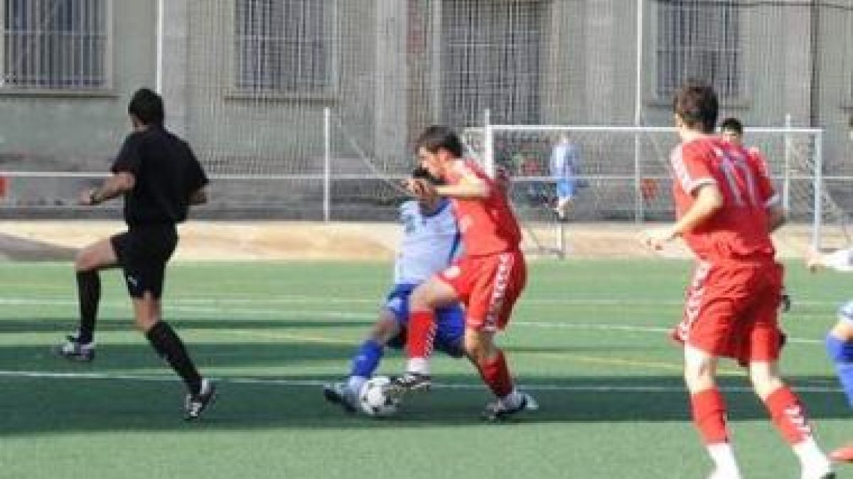 El León CF logró una importante victoria en tierras vallisoletanas para cerrar el año.