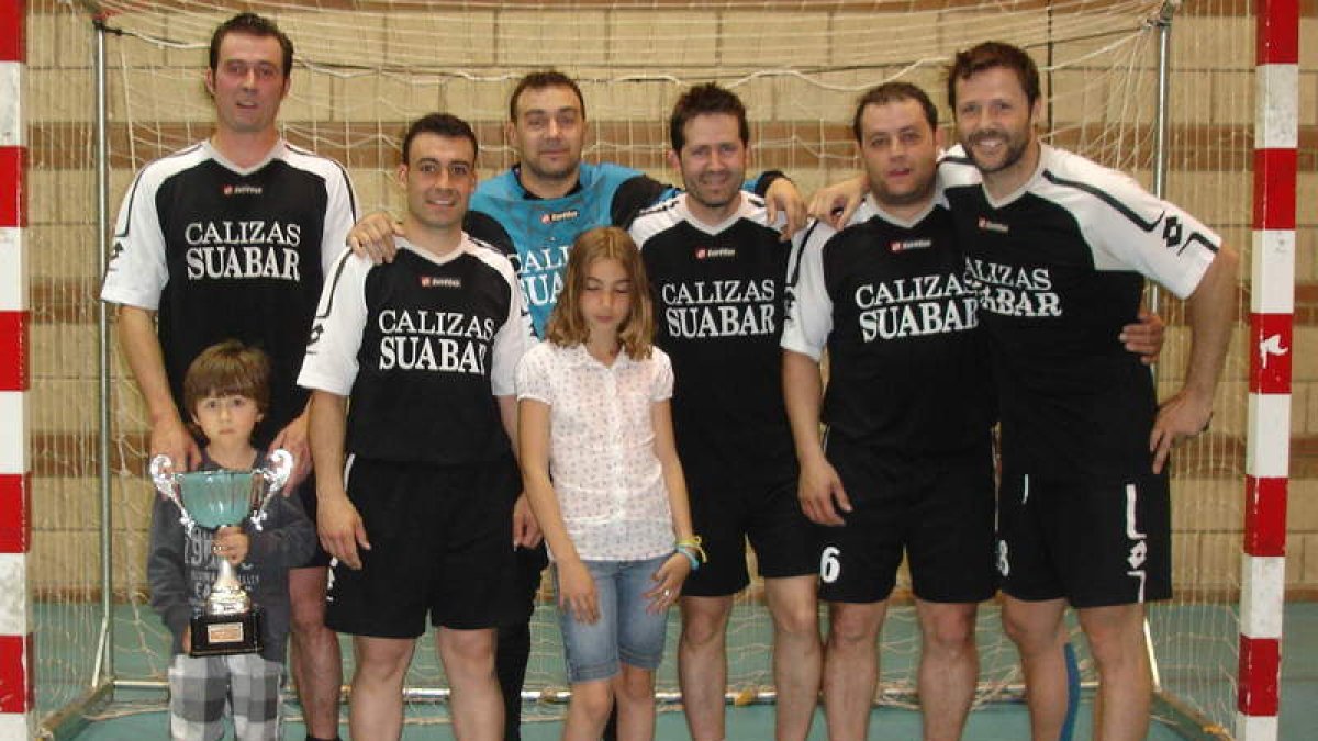 Formación del equipo del Calizas Suabar que disputa las competiciones de la Asolefusa.