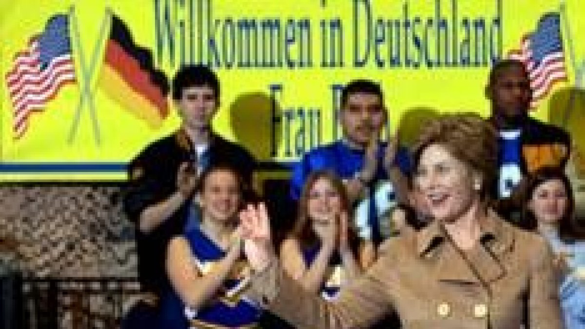 Laura Bush visitó ayer a las tropas norteamericanas desplegadas en Alemania