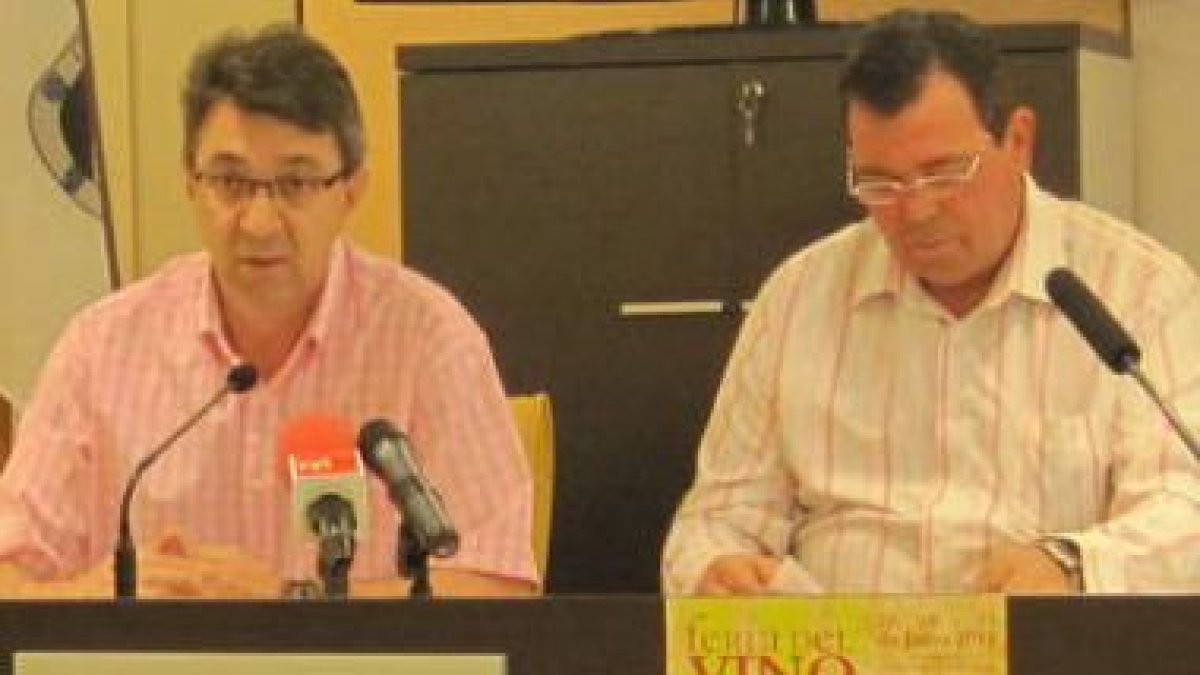 Martínez Majo y Manuel Losada, ayer, en la presentación.